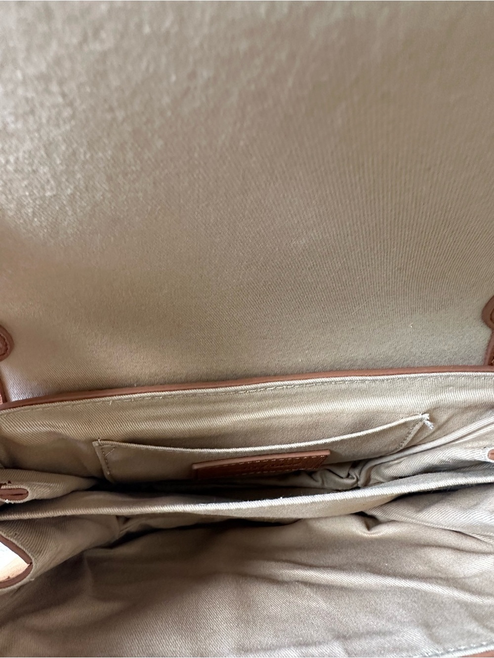 See By Chloe Hanna Tan and Brown Leather crossbody bag - Picture 7 of 8